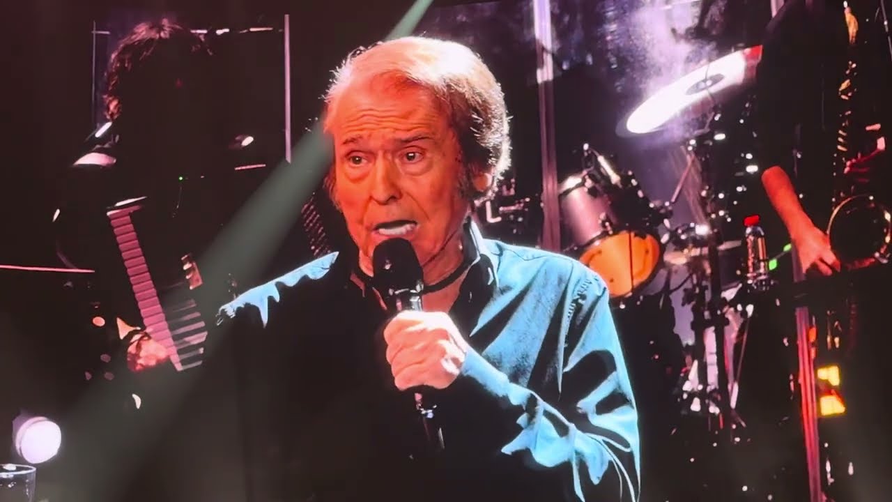 Raphael en el Roig Arena de Valencia «Amor mío» Autor: Manuel Alejandro. 1° noviembre, 2025