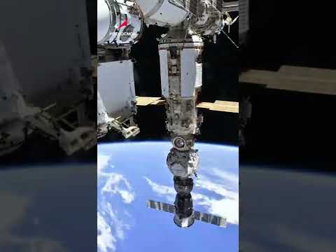 Видео: Космически кораб: преодоляване на гравитацията