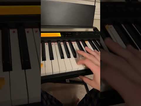 How to play ZEZE on the piano in under 30 second #travisscott #tutorial ...