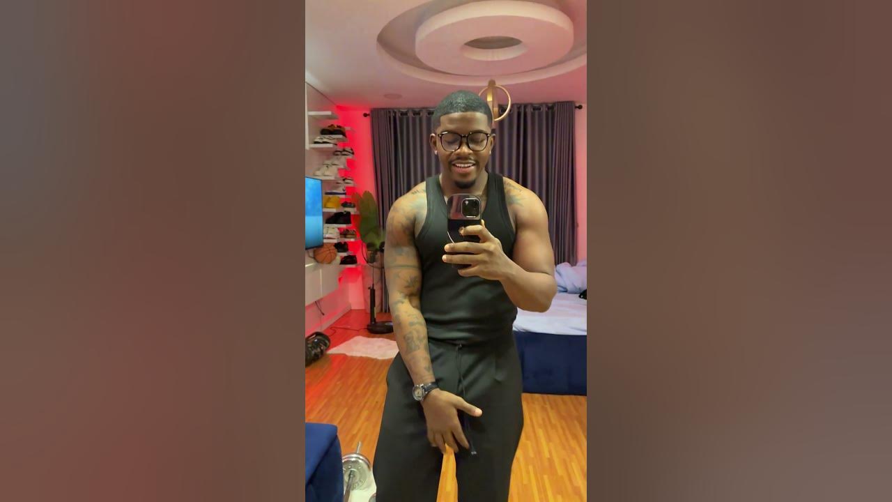 What’s up she say hey baddies on my left | 1T1 ft Théomaa-Bouwey [tiktok:@iambuike]