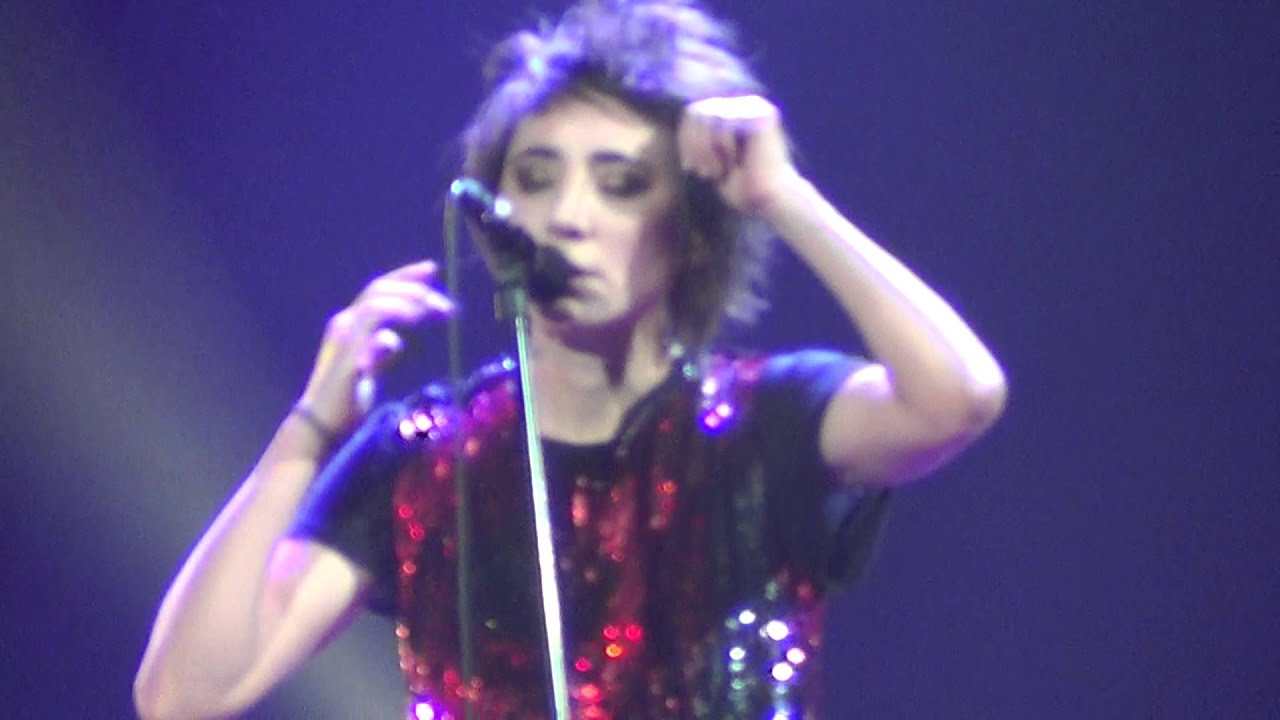 Земфира- "Спасибо"- 03.04.16 - YouTube