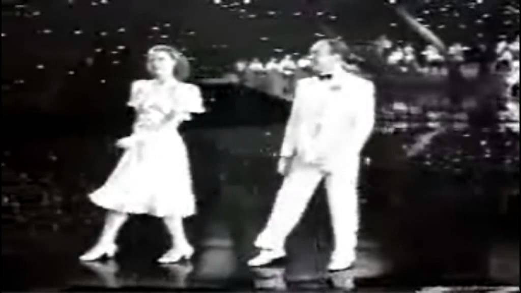 Танец под песню белый танец видео