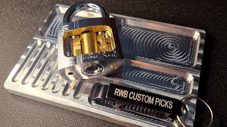 Review: Aluminium pinning tray and an Abloy 330 cutaway padlock from RWB Custom Picks