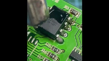 Desoldering ic Hand Desoldering Techniques #pcb #electronic #shorts