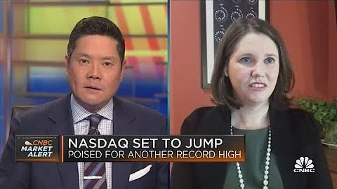 RBC's Lori Calvasina and Bear Traps's Larry McDona...