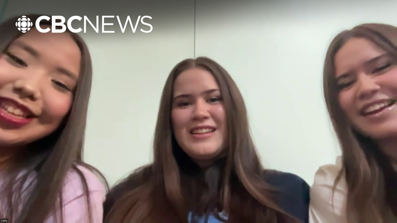 Team with just 8 players wins high school basketball championship