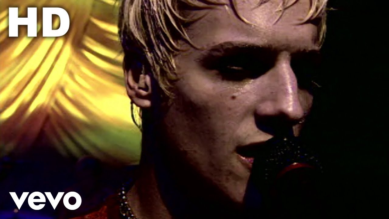 Fuel - Sunburn with Lyrics - YouTube