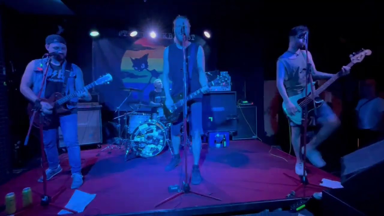 RENTOKILL - Discontent Industry (Live @ Triebwerk 2023)