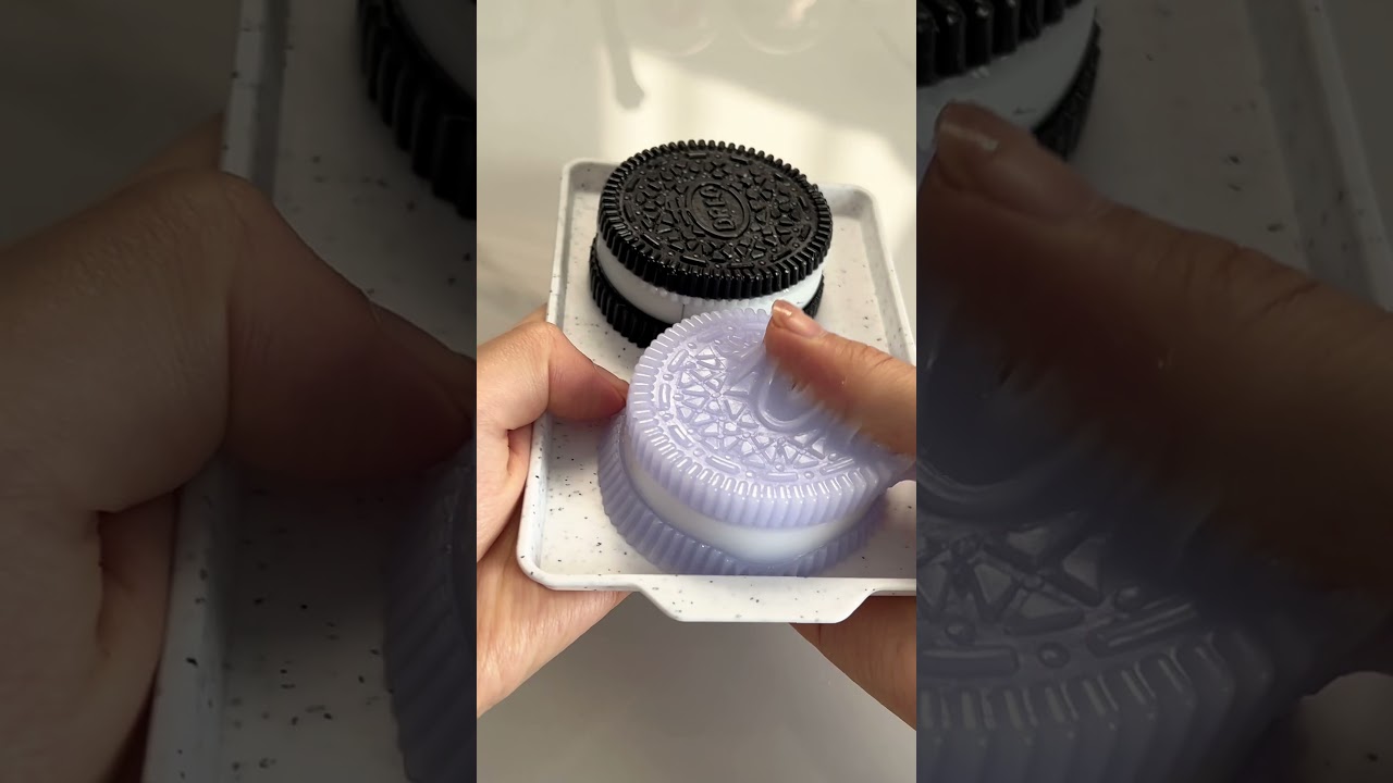 ASMR Oreo Squishy That’s Oh-So Addictive! #squishy #taba #oreo #asmrsounds #diycrafts #statisfying