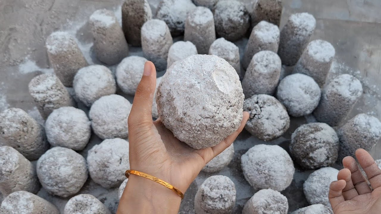 New video White Grainy sand floor crumbling