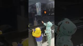 TV Sony ka hai jo ek 140000 ka hai