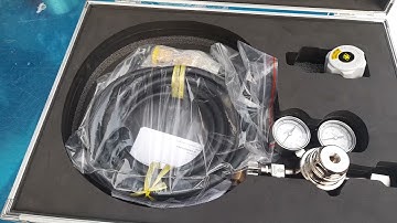 0902336426 - mở hộp bộ nạp khí SF6 nhật bản. Hướng dẫn sử dụng khớp nối vào thiết bị.