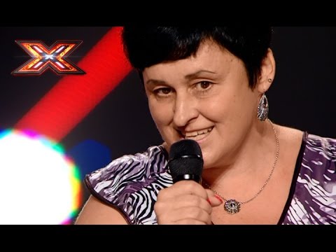 Excellent﻿! This housewife sings Damn Your Eyes. X Factor 2016