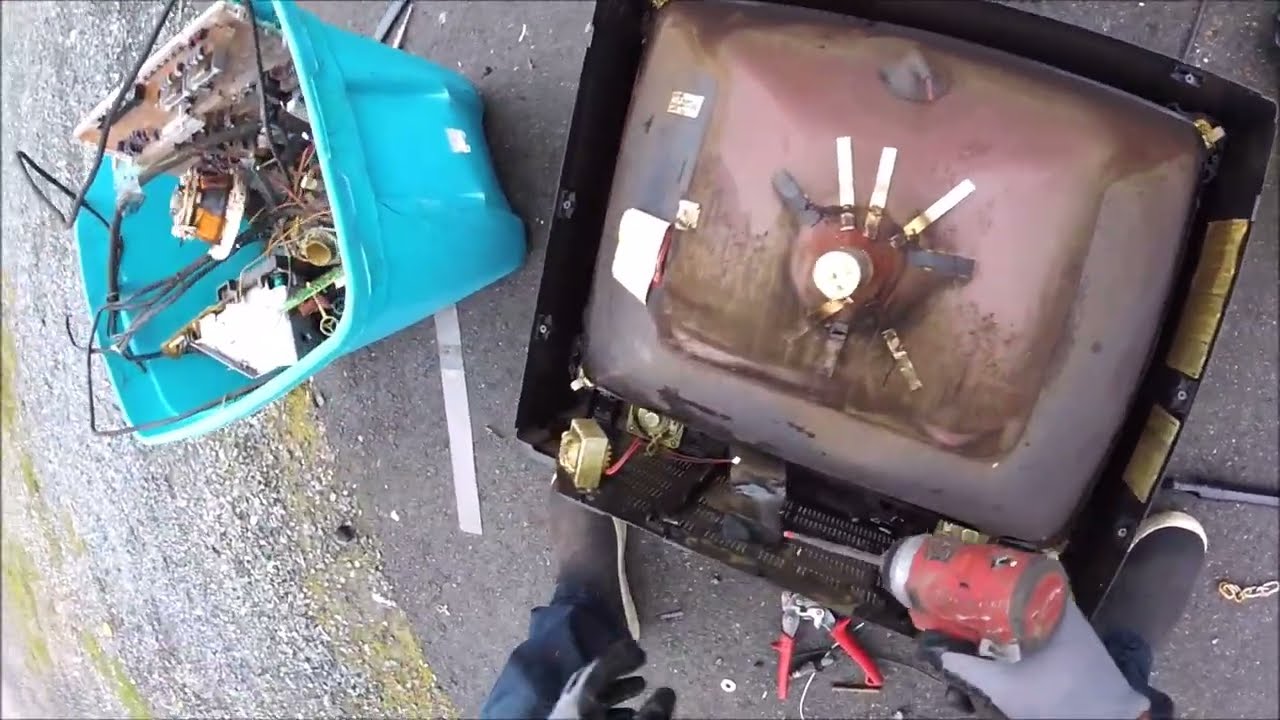 Scrapping TV's & Recycle Center Run