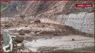Jammu-Srinagar National Highway Blocked Due to Landslides in Udhampur &amp; Ramban