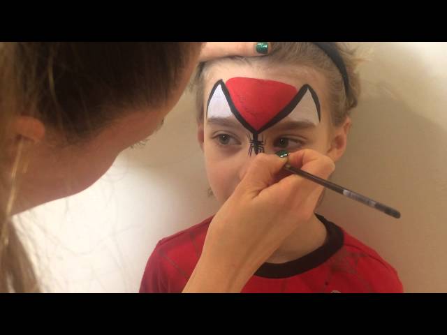 Learn to create and apply stencils - Face Painting Made Easy PART 6 