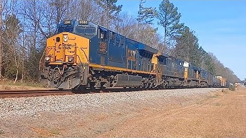 CSX M582 at Clinton SC with 2 Dash 8 dead in tow on the CSX Monroe Subdivision 