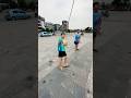 Thả diều hai bạn trẻ cầm guồng thi xem ai thả diều cao hơn #diềusáo #kite #pipa在台灣 #kiteflying