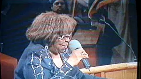 Albertina Walker sings to Delois Barrett Campbell