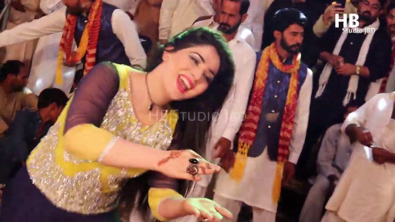 ⁣mehak malik shemale dancer tiktok 2020