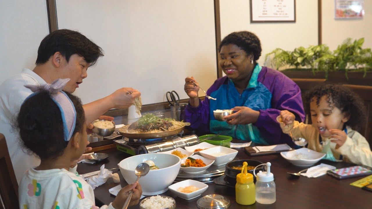 TRYING EXOTIC KOREAN SEAFOOD