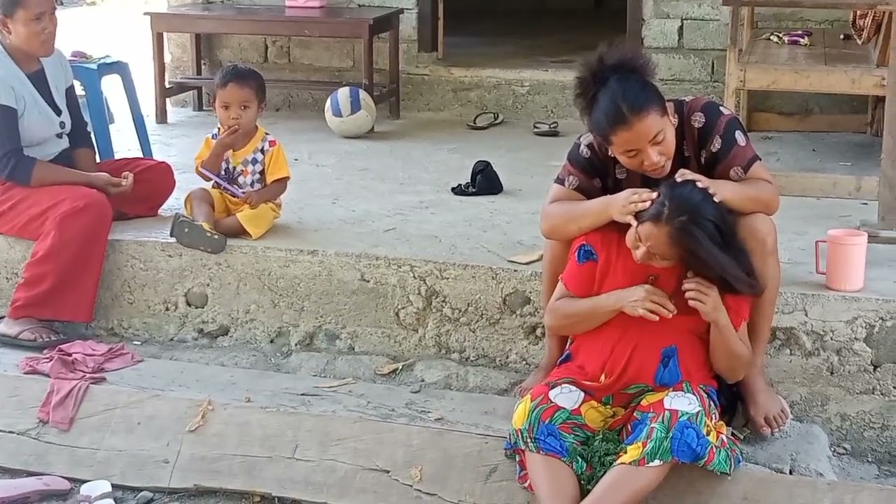 cari uban sama kutu si rambut panjang (@channel Sukiman dang kiman)