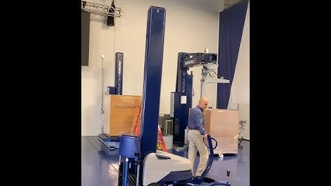 Robot S6   moving machine to the pallet