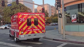 LAFD Rescue 25 Transporting Code 3