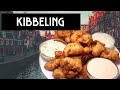 Киббелинг, или стрит-фуд улиц Амстердама. Жареная в кляре рыба с соусами + соус виски-коктейль.