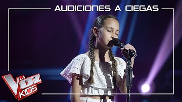 María Suárez canta 
