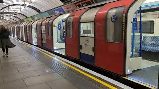 Victoria Line 2009Ts 11049 Vauxhall