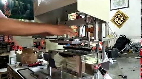 Automatic soldering machine. newwinhk@hotmail.com