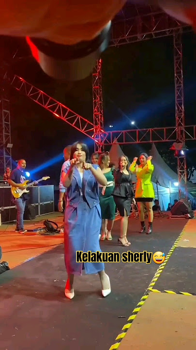 KELAKUAN SHERLY KDI PALING KOCAK #adella #sherlykdi #videoshorts