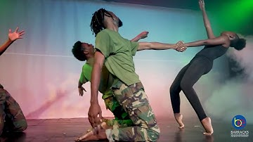 Dulce Et Decorum Est by Wilfred Owen