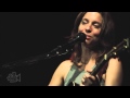 Ani DiFranco - Smiling Underneath (Live in New York) | Moshcam
