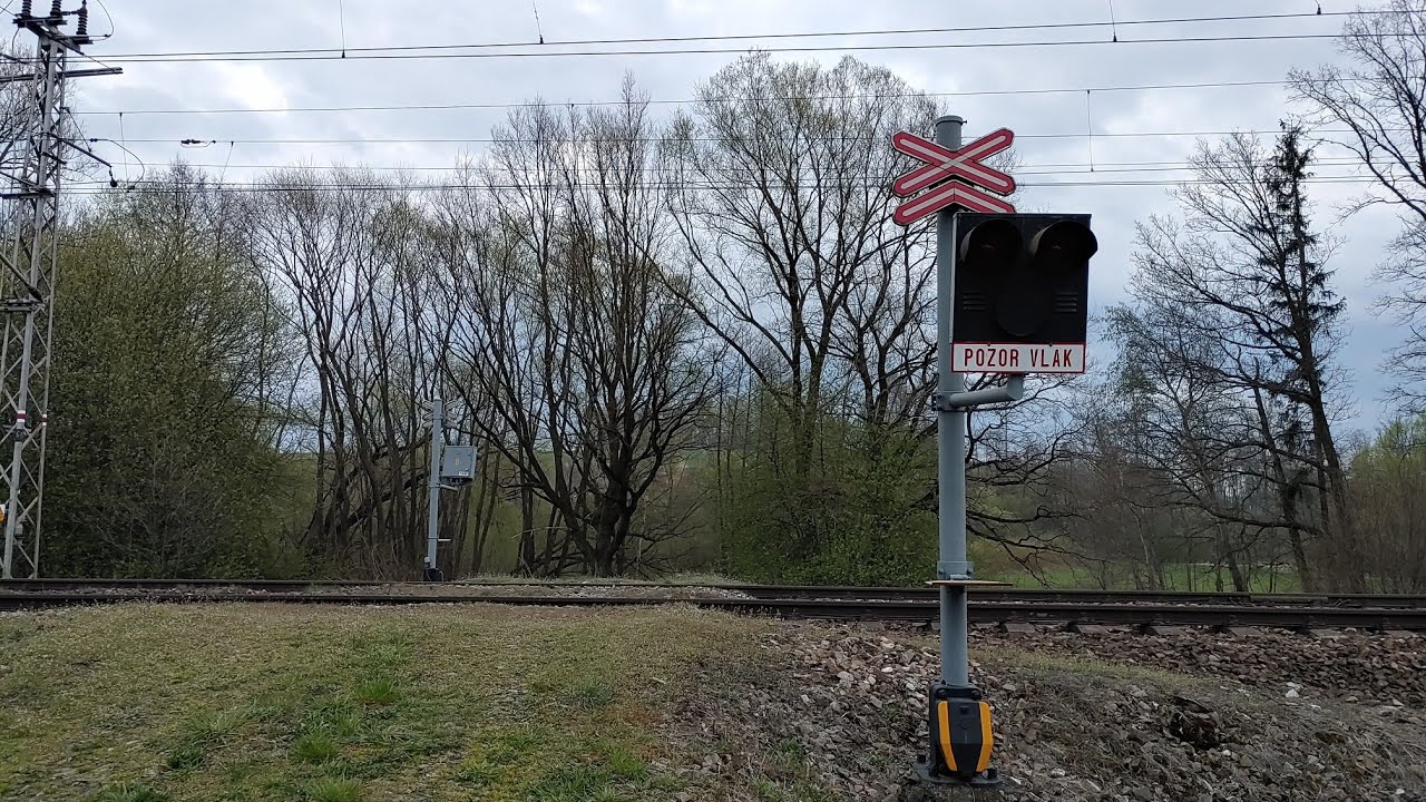 LIVESTREAM #10: Železniční přejezd Leština u Světlé #1 - 30.4.2021 / Czech crossing crossing