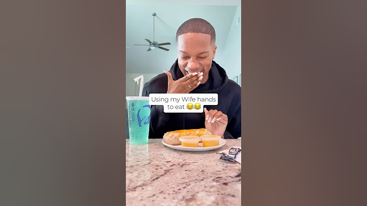 Using my Wife hands to eat Challenge 😂 #couples #challenge #marriage