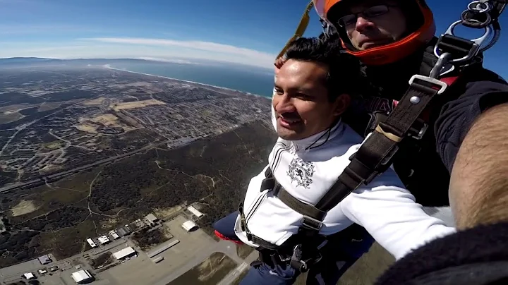 The World's HIGHEST (Tandem) Skydive - 18.000 Ft  ...