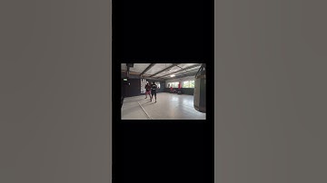 #boxing #streetbeefs #scrapyard #boxingstudio #fitness #combat #punch #headmovement #shorts #fight
