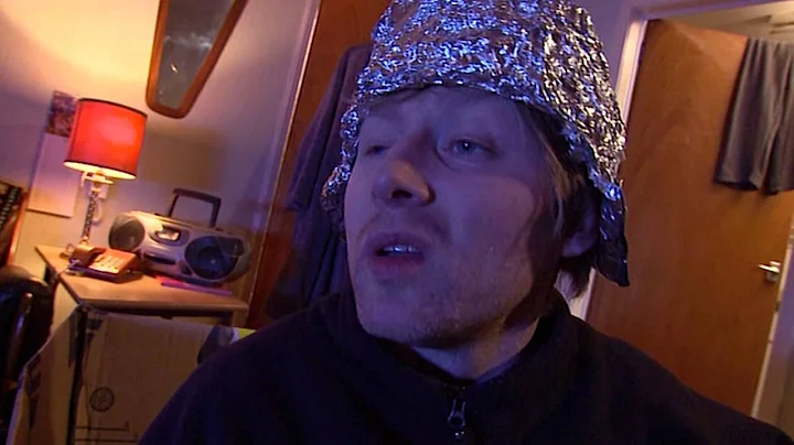 Limmy's Show: Dee Dee: Moon