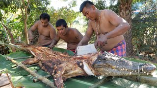 무게만 100kg!! 악어 해체 달인의 태국 전통방식 악어 통구이 바베큐!! / Crocodile Barbecue | Thailand street food