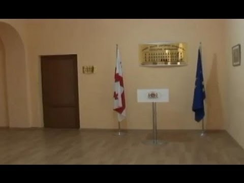 გუბერნატორებს საბოტაჟში ადანაშაულებენ