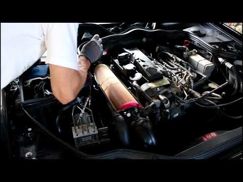 Mercedes Benz E Class W211 2,2 Мерседес Бенц 2008 года Замена масла и фильтров на двигателе