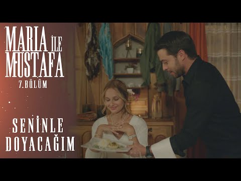 Kendi Yaptığı Yemeği Beğenmeyen Mustafa! - Maria ile Mustafa 7.Bölüm