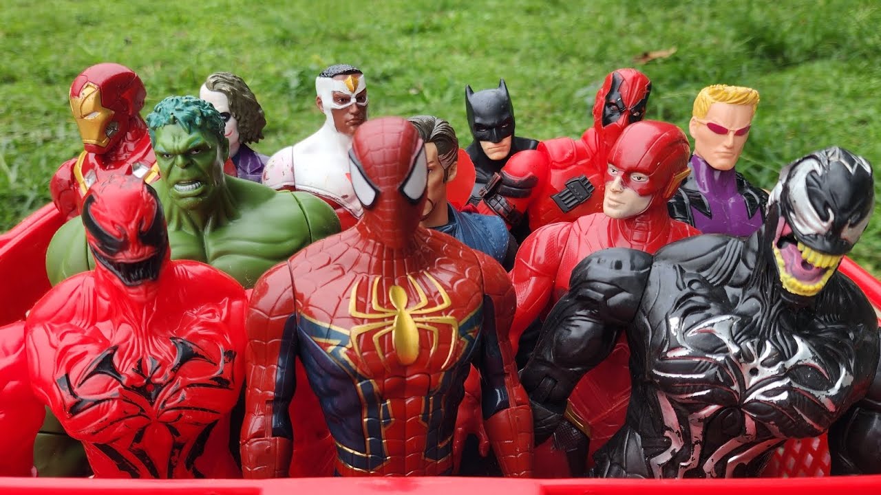 Marvel's Avengers Superhero Hunting Toys/Spiderman Vs Hulk, Joker, Thor, Ironman, Venom,Superman #31