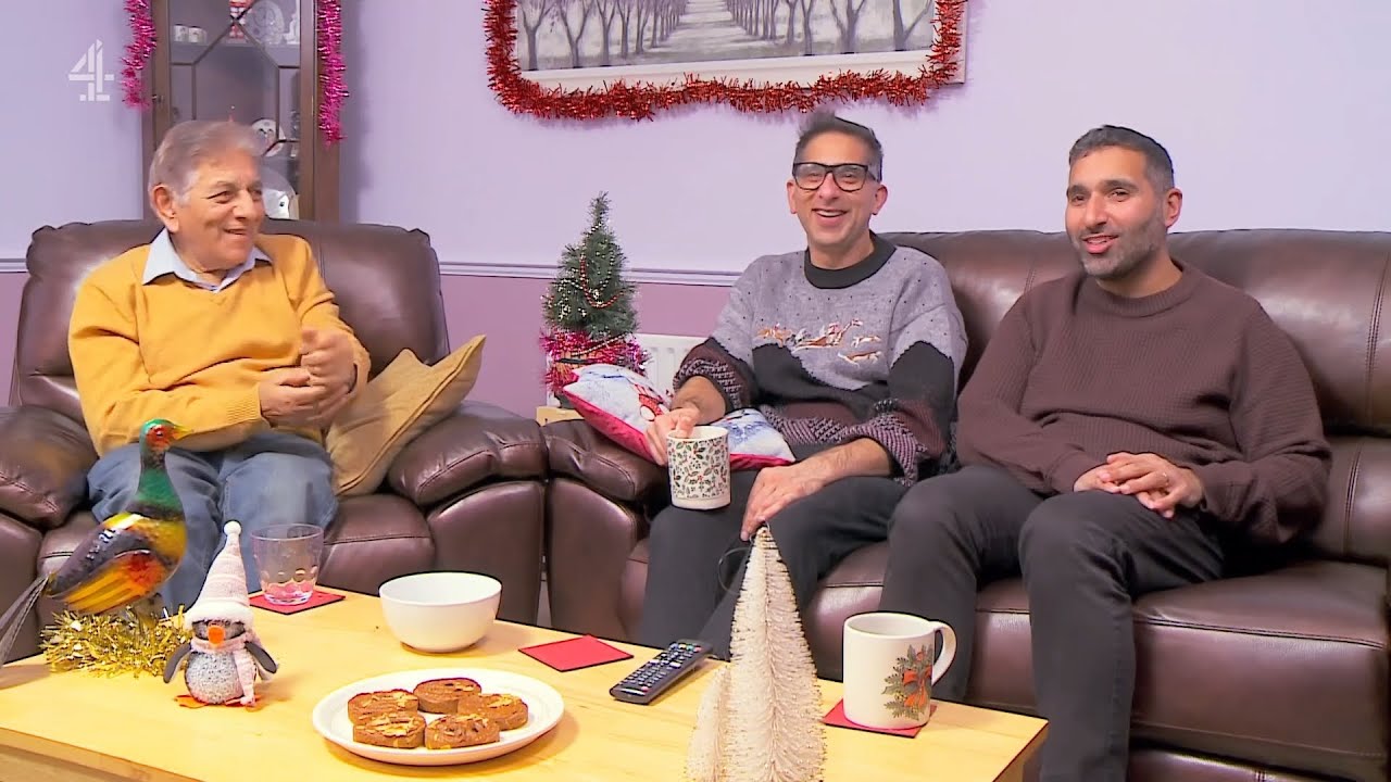 Gogglebox S26E16 Festive Special