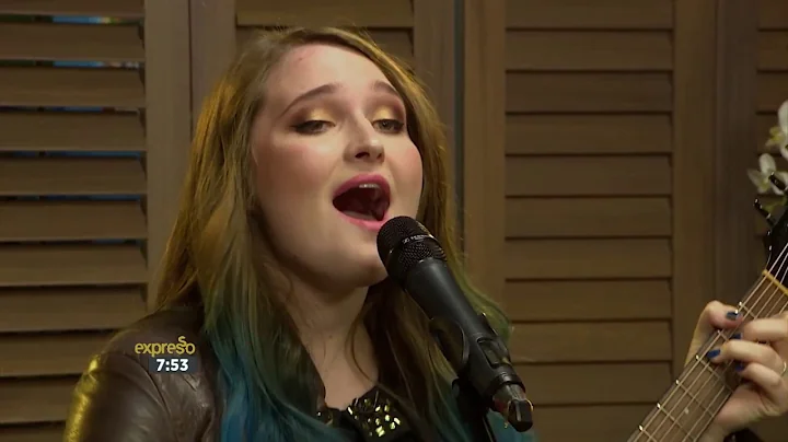 Kathryn Swain performs Women's Anthem
