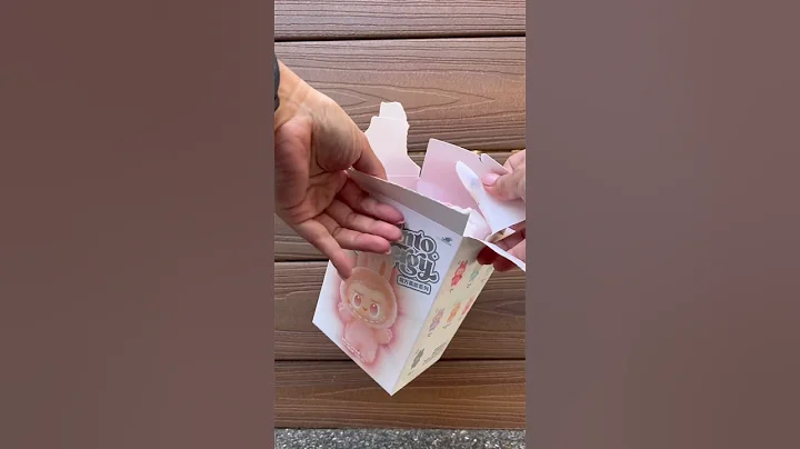 Unboxing Big Into Energy #labubu #labubuviral #bigintoenergy #themonsters #popmart #unboxing