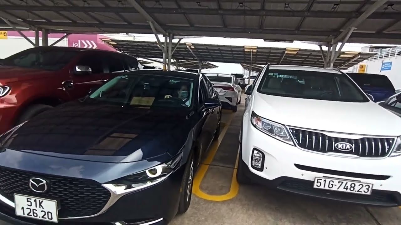 Hướng dẫn ghép nhà xe dọc thực tế cho một bạn nữ cầm lái xe nhà trên trung tâm mua sắm Aeon trên Cao