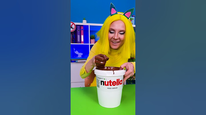 أحمر الشفاه يتسلل إلى المدرسة 💄